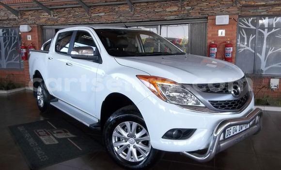 Buy Used Mazda BT-50 White Car in Ezulwini in Hhohho Buy Used Mazda BT-50 White Car in Ezulwini in Hhohho
