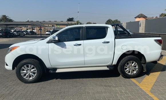 Buy Used Mazda BT-50 White Car in Ezulwini in Hhohho Buy Used Mazda BT-50 White Car in Ezulwini in Hhohho