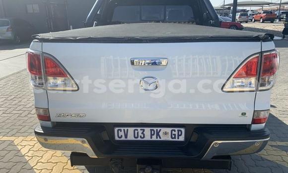 Buy Used Mazda BT-50 White Car in Ezulwini in Hhohho Buy Used Mazda BT-50 White Car in Ezulwini in Hhohho