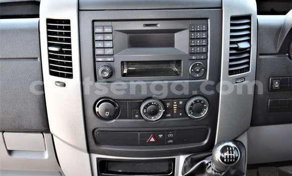 Nunua Ilio tumika Volkswagen TRUCK White Lori ndani ya Manzini nchini Manzini Nunua Ilio tumika Volkswagen TRUCK White Lori ndani ya Manzini nchini Manzini