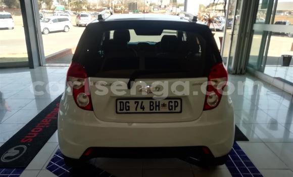 Buy Used Chevrolet Spark White Car in Ezulwini in Hhohho Buy Used Chevrolet Spark White Car in Ezulwini in Hhohho