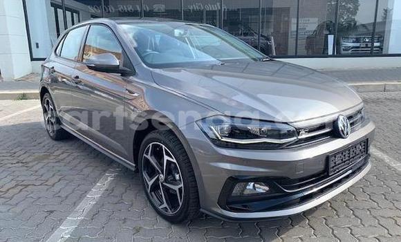 Nunua Ilio tumika Volkswagen Polo Beige Gari ndani ya Big Bend nchini Lubombo Nunua Ilio tumika Volkswagen Polo Beige Gari ndani ya Big Bend nchini Lubombo