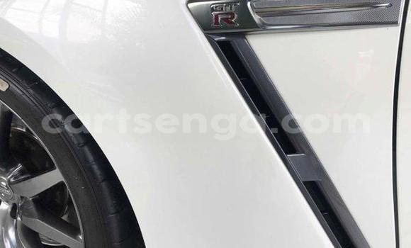 Nunua Ilio tumika Nissan GT-R White Gari ndani ya Ezulwini nchini Hhohho Nunua Ilio tumika Nissan GT-R White Gari ndani ya Ezulwini nchini Hhohho