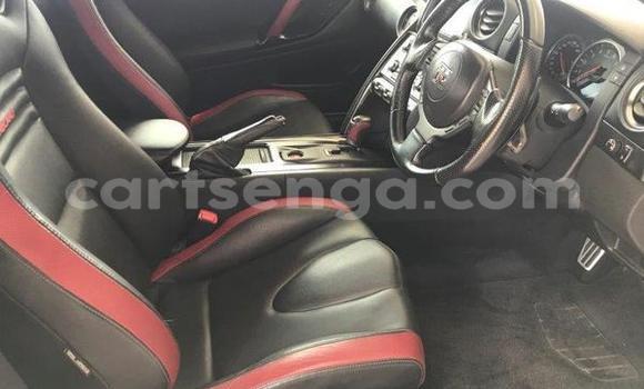 Nunua Ilio tumika Nissan GT-R White Gari ndani ya Ezulwini nchini Hhohho Nunua Ilio tumika Nissan GT-R White Gari ndani ya Ezulwini nchini Hhohho