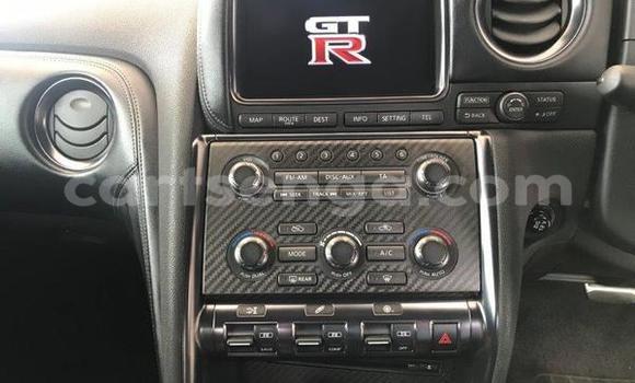 Nunua Ilio tumika Nissan GT-R White Gari ndani ya Ezulwini nchini Hhohho Nunua Ilio tumika Nissan GT-R White Gari ndani ya Ezulwini nchini Hhohho