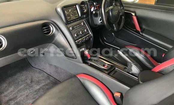 Nunua Ilio tumika Nissan GT-R White Gari ndani ya Ezulwini nchini Hhohho Nunua Ilio tumika Nissan GT-R White Gari ndani ya Ezulwini nchini Hhohho