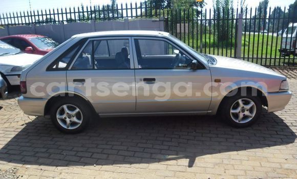 Acheter Occasion Voiture Mazda 323 Gris à Bulembu, Hhohho Acheter Occasion Voiture Mazda 323 Gris à Bulembu, Hhohho