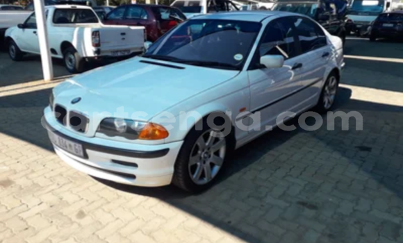 Nunua Ilio tumika BMW 321 White Gari ndani ya Hlatikulu nchini Wilaya ya Shiselweni Nunua Ilio tumika BMW 321 White Gari ndani ya Hlatikulu nchini Wilaya ya Shiselweni