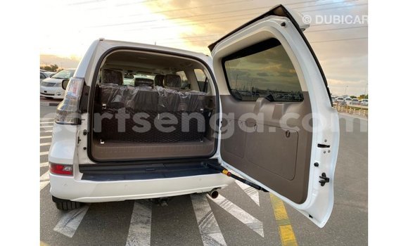 Buy Import Lexus GX White Car in Import - Dubai in Hhohho Buy Import Lexus GX White Car in Import - Dubai in Hhohho