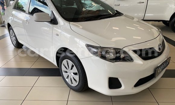 Buy Used Toyota Corolla White Car in Ezulwini in Hhohho Buy Used Toyota Corolla White Car in Ezulwini in Hhohho
