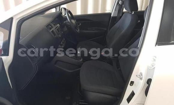 Buy Used Kia Rio White Car in Ezulwini in Hhohho Buy Used Kia Rio White Car in Ezulwini in Hhohho