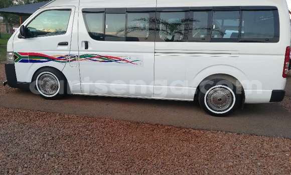 Acheter Occasion Voiture Toyota Hiace Blanc à Bulembu, Hhohho Acheter Occasion Voiture Toyota Hiace Blanc à Bulembu, Hhohho