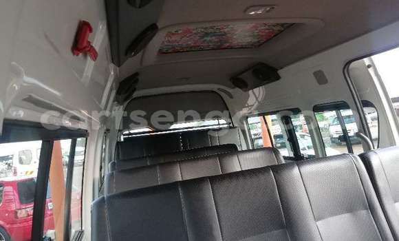 Acheter Occasion Voiture Toyota Hiace Blanc à Bulembu, Hhohho Acheter Occasion Voiture Toyota Hiace Blanc à Bulembu, Hhohho
