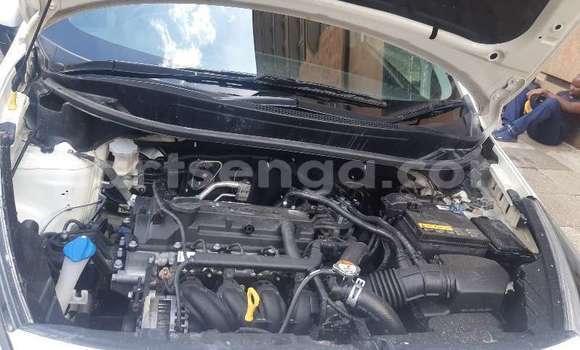 Acheter Occasion Voiture Kia Rio Blanc à Big Bend, Lubombo District Acheter Occasion Voiture Kia Rio Blanc à Big Bend, Lubombo District