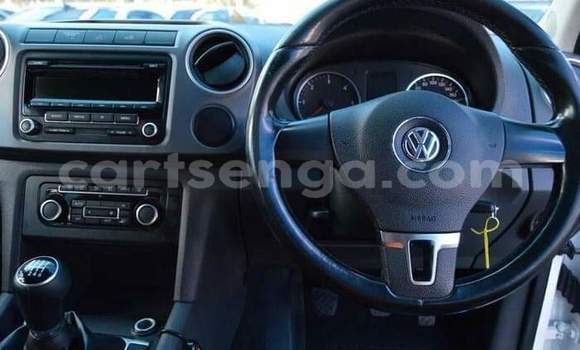 Buy Used Volkswagen Amarok White Car in Ezulwini in Hhohho Buy Used Volkswagen Amarok White Car in Ezulwini in Hhohho