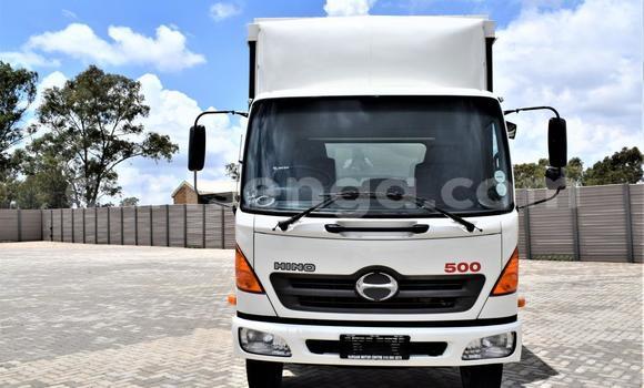 Acheter Occasion Utilitaire Hino 300 Series Blanc à Big Bend, Lubombo Acheter Occasion Utilitaire Hino 300 Series Blanc à Big Bend, Lubombo