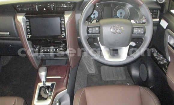 Acheter Occasion Voiture Toyota Fortuner Gris à Ezulwini, Hhohho Acheter Occasion Voiture Toyota Fortuner Gris à Ezulwini, Hhohho
