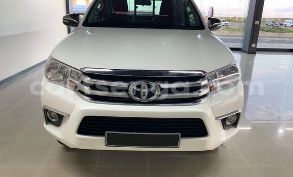 Nunua Ilio tumika Toyota Hilux White Gari ndani ya Mbabane nchini Manzini Nunua Ilio tumika Toyota Hilux White Gari ndani ya Mbabane nchini Manzini