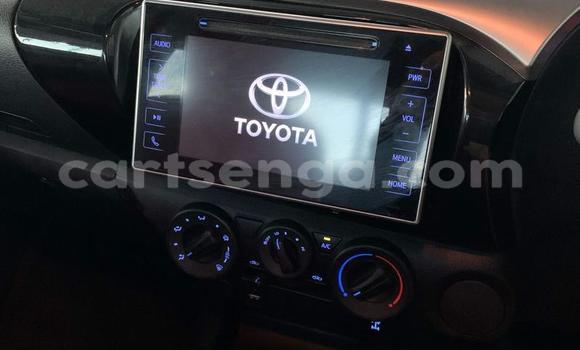 Nunua Ilio tumika Toyota Hilux White Gari ndani ya Mbabane nchini Manzini Nunua Ilio tumika Toyota Hilux White Gari ndani ya Mbabane nchini Manzini