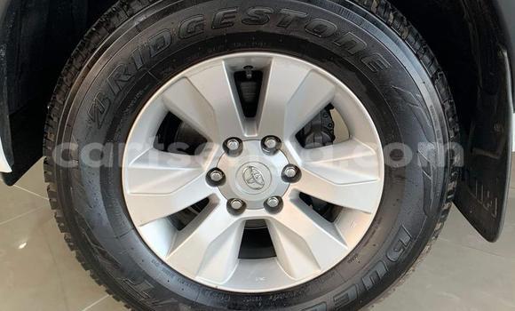 Nunua Ilio tumika Toyota Hilux White Gari ndani ya Mbabane nchini Manzini Nunua Ilio tumika Toyota Hilux White Gari ndani ya Mbabane nchini Manzini