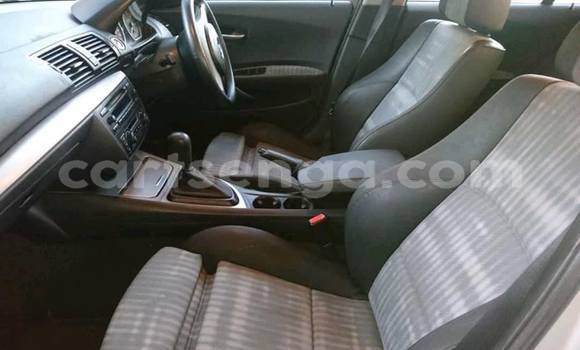 Nunua Imported BMW 1–Series Silver Gari ndani ya Mbabane nchini Manzini Nunua Imported BMW 1–Series Silver Gari ndani ya Mbabane nchini Manzini