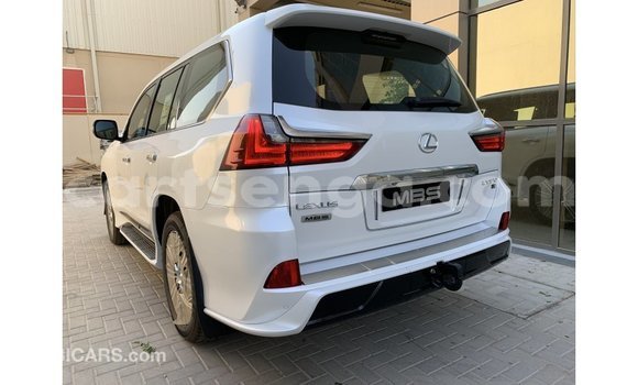 Nunua Imported Lexus LX White Gari ndani ya Import - Dubai nchini Hhohho Nunua Imported Lexus LX White Gari ndani ya Import - Dubai nchini Hhohho