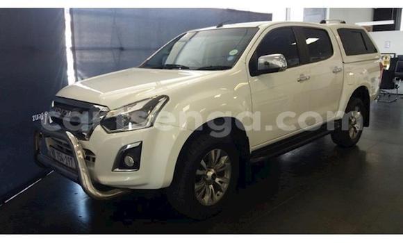 Buy Used Isuzu KB White Car in Ezulwini in Hhohho Buy Used Isuzu KB White Car in Ezulwini in Hhohho