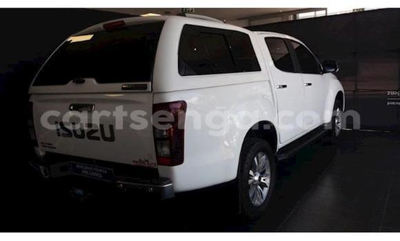Buy Used Isuzu KB White Car in Ezulwini in Hhohho Buy Used Isuzu KB White Car in Ezulwini in Hhohho