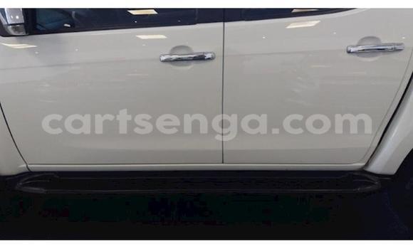 Buy Used Isuzu KB White Car in Ezulwini in Hhohho Buy Used Isuzu KB White Car in Ezulwini in Hhohho