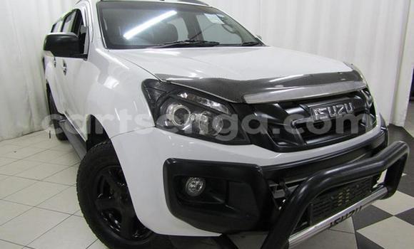 Buy Used Isuzu KB White Car in Ezulwini in Hhohho Buy Used Isuzu KB White Car in Ezulwini in Hhohho