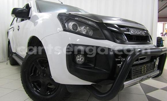 Buy Used Isuzu KB White Car in Ezulwini in Hhohho Buy Used Isuzu KB White Car in Ezulwini in Hhohho