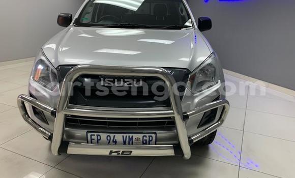 Buy Used Isuzu KB Silver Car in Ezulwini in Hhohho Buy Used Isuzu KB Silver Car in Ezulwini in Hhohho