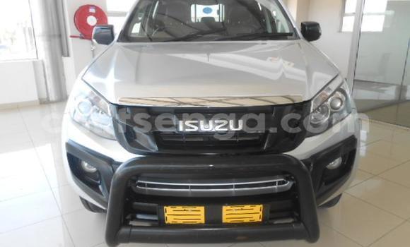 Buy Used Isuzu KB Silver Car in Ezulwini in Hhohho Buy Used Isuzu KB Silver Car in Ezulwini in Hhohho