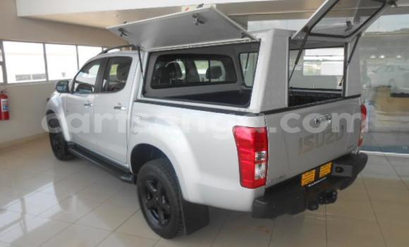 Buy Used Isuzu KB Silver Car in Ezulwini in Hhohho Buy Used Isuzu KB Silver Car in Ezulwini in Hhohho