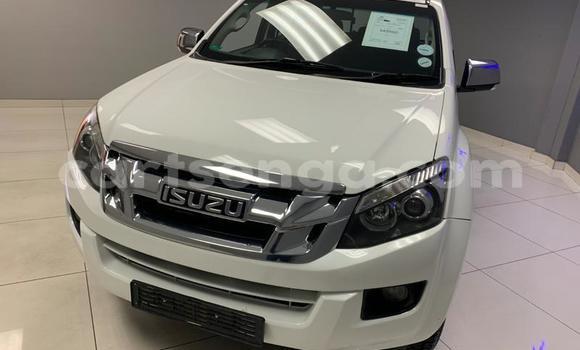 Buy Used Isuzu KB White Car in Ezulwini in Hhohho Buy Used Isuzu KB White Car in Ezulwini in Hhohho