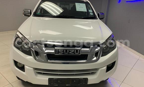 Buy Used Isuzu KB White Car in Ezulwini in Hhohho Buy Used Isuzu KB White Car in Ezulwini in Hhohho