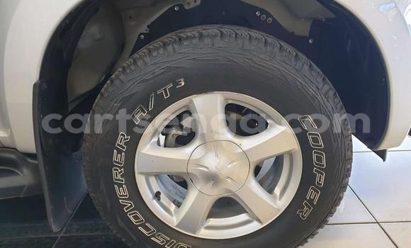 Buy Used Isuzu KB Silver Car in Ezulwini in Hhohho Buy Used Isuzu KB Silver Car in Ezulwini in Hhohho