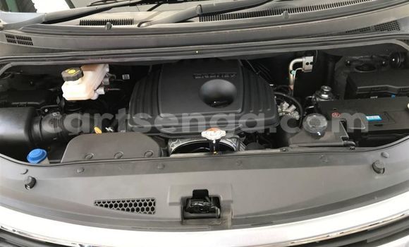 Nunua Ilio tumika Hyundai H1 Silver Gari ndani ya Big Bend nchini Wilaya ya Lubombo Nunua Ilio tumika Hyundai H1 Silver Gari ndani ya Big Bend nchini Wilaya ya Lubombo