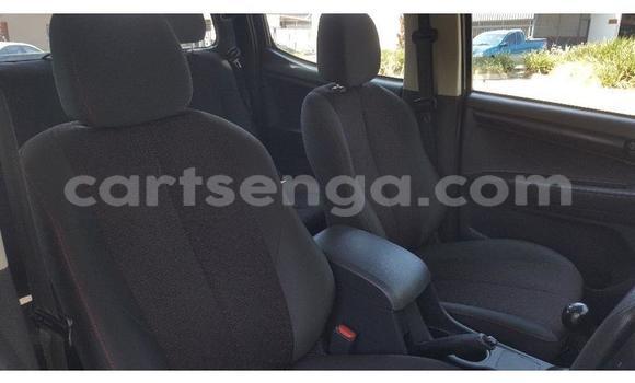 Buy Used Isuzu KB White Car in Ezulwini in Hhohho Buy Used Isuzu KB White Car in Ezulwini in Hhohho