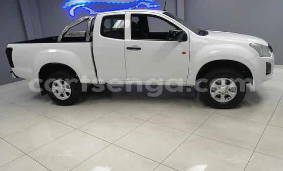 Buy Used Isuzu KB White Car in Ezulwini in Hhohho Buy Used Isuzu KB White Car in Ezulwini in Hhohho