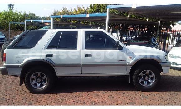 Buy Used Isuzu KB White Car in Ezulwini in Hhohho Buy Used Isuzu KB White Car in Ezulwini in Hhohho