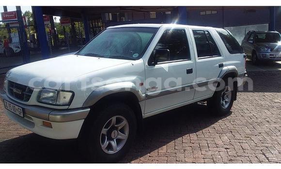 Buy Used Isuzu KB White Car in Ezulwini in Hhohho Buy Used Isuzu KB White Car in Ezulwini in Hhohho