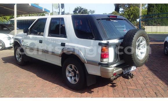 Buy Used Isuzu KB White Car in Ezulwini in Hhohho Buy Used Isuzu KB White Car in Ezulwini in Hhohho