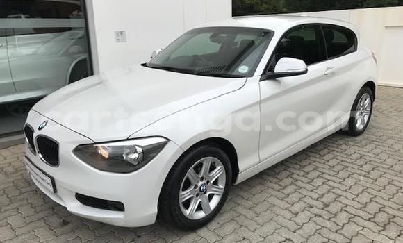 Nunua Ilio tumika BMW 1–Series White Gari ndani ya Big Bend nchini Lubombo Nunua Ilio tumika BMW 1–Series White Gari ndani ya Big Bend nchini Lubombo