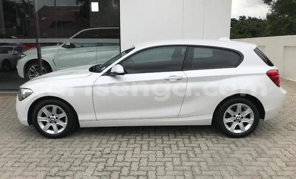 Nunua Ilio tumika BMW 1–Series White Gari ndani ya Big Bend nchini Lubombo Nunua Ilio tumika BMW 1–Series White Gari ndani ya Big Bend nchini Lubombo