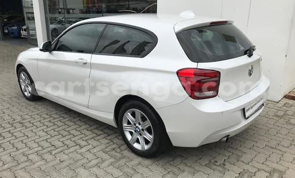 Nunua Ilio tumika BMW 1–Series White Gari ndani ya Big Bend nchini Lubombo Nunua Ilio tumika BMW 1–Series White Gari ndani ya Big Bend nchini Lubombo