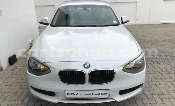 Nunua Ilio tumika BMW 1–Series White Gari ndani ya Big Bend nchini Lubombo Nunua Ilio tumika BMW 1–Series White Gari ndani ya Big Bend nchini Lubombo