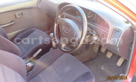 Acheter Occasion Voiture Toyota Corolla II Rouge à Ezulwini, Hhohho Acheter Occasion Voiture Toyota Corolla II Rouge à Ezulwini, Hhohho