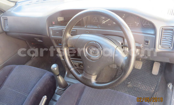 Acheter Occasion Voiture Toyota Corolla II Rouge à Ezulwini, Hhohho Acheter Occasion Voiture Toyota Corolla II Rouge à Ezulwini, Hhohho