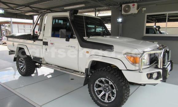 Buy Used Toyota Land Cruiser White Car in Manzini in Manzini Buy Used Toyota Land Cruiser White Car in Manzini in Manzini